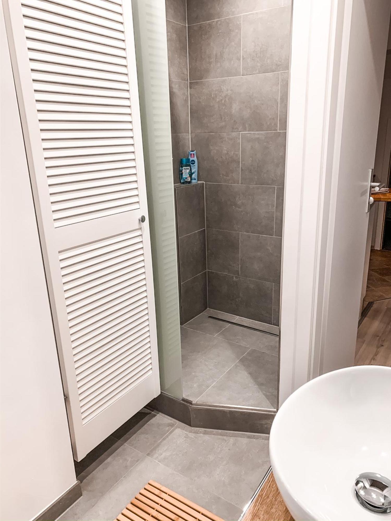 Stilvolle Dachgeschosswohnung In Duesternbrook คีล ภายนอก รูปภาพ